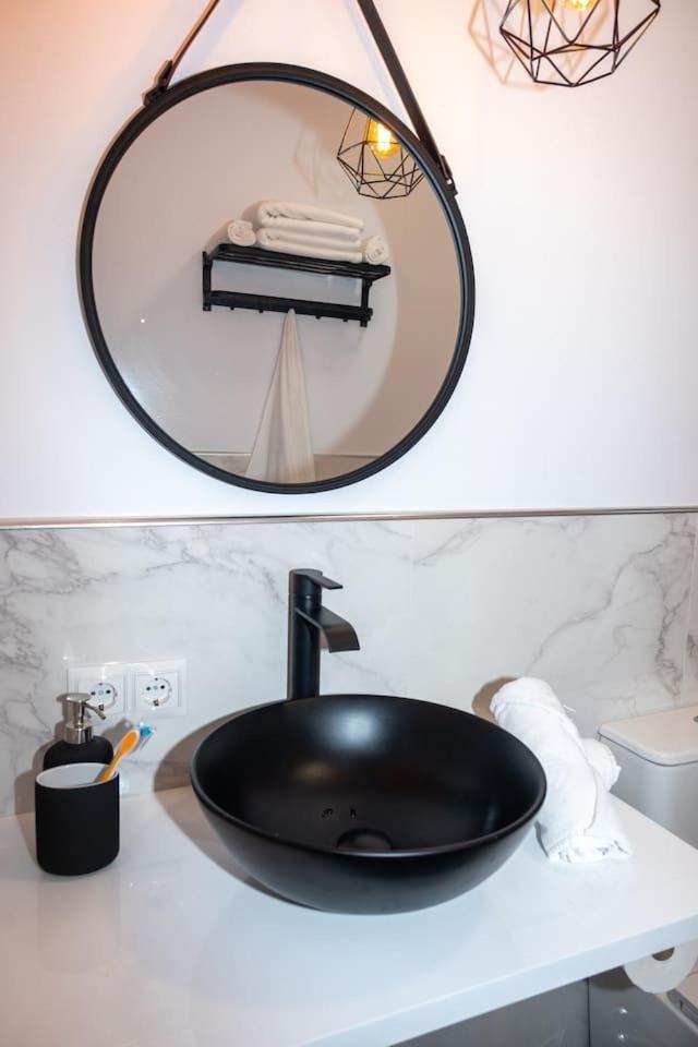 Mrs Casita Tentacion Con Jacuzzi Privado مالقة المظهر الخارجي الصورة